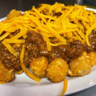 Chili Cheese Tots *Appetizer*