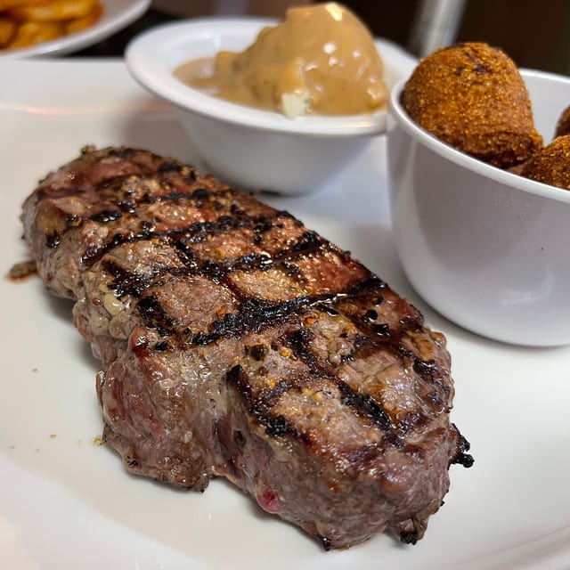 Sirloin (8 oz).